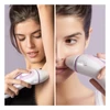 Kép 4/5 - BRAUN Silk-expert Pro 3 PL3012 IPL-készülék 2 kiegészítővel: Venus borotva és prémium tasak