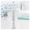 Kép 5/6 - ORAL-B Vitality D100 White Elektromos Fogkefe (Sensi UltraThin fejjel)